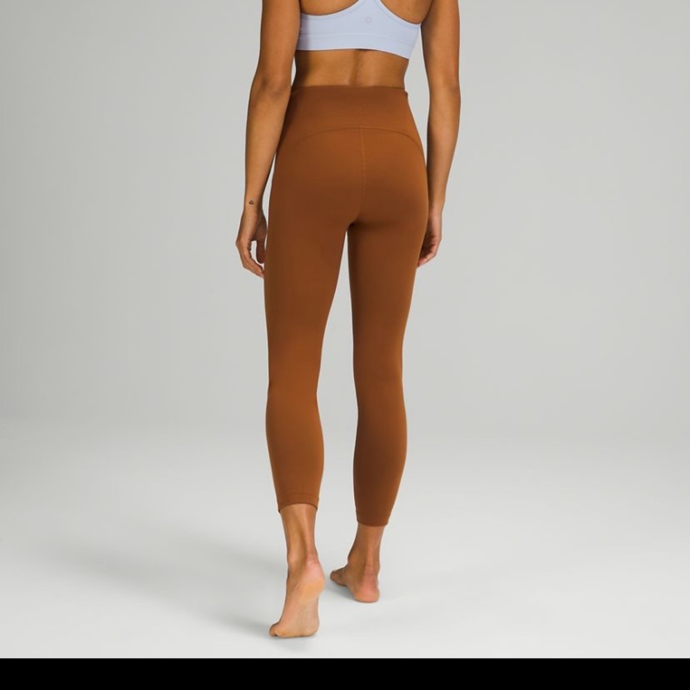 Lululemon Instill 25” in Copper Brown. Size 6